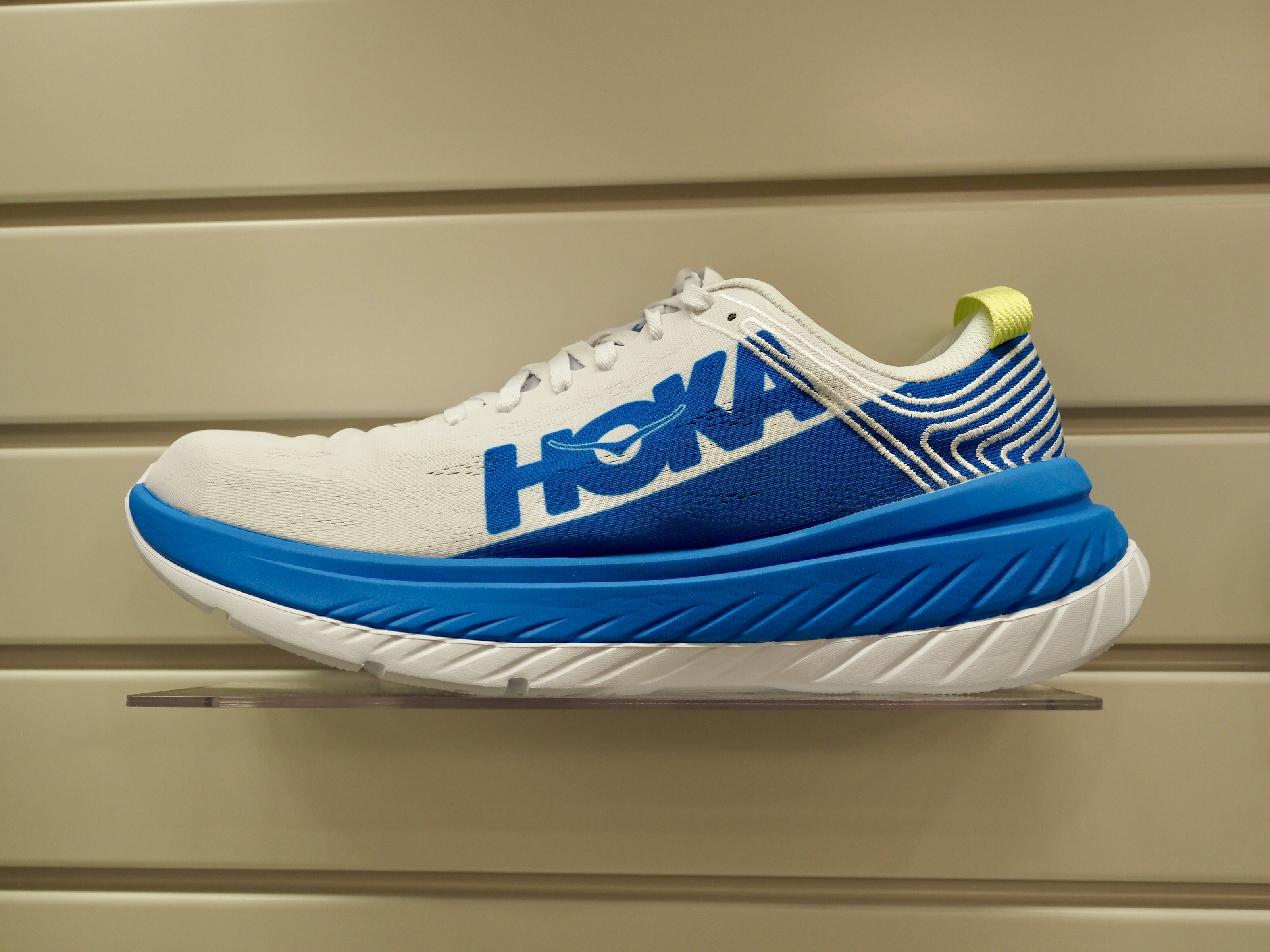 HOKA ONE ONEの新シューズ「Carbon X」をカリフォルニアの本社で取材 ...